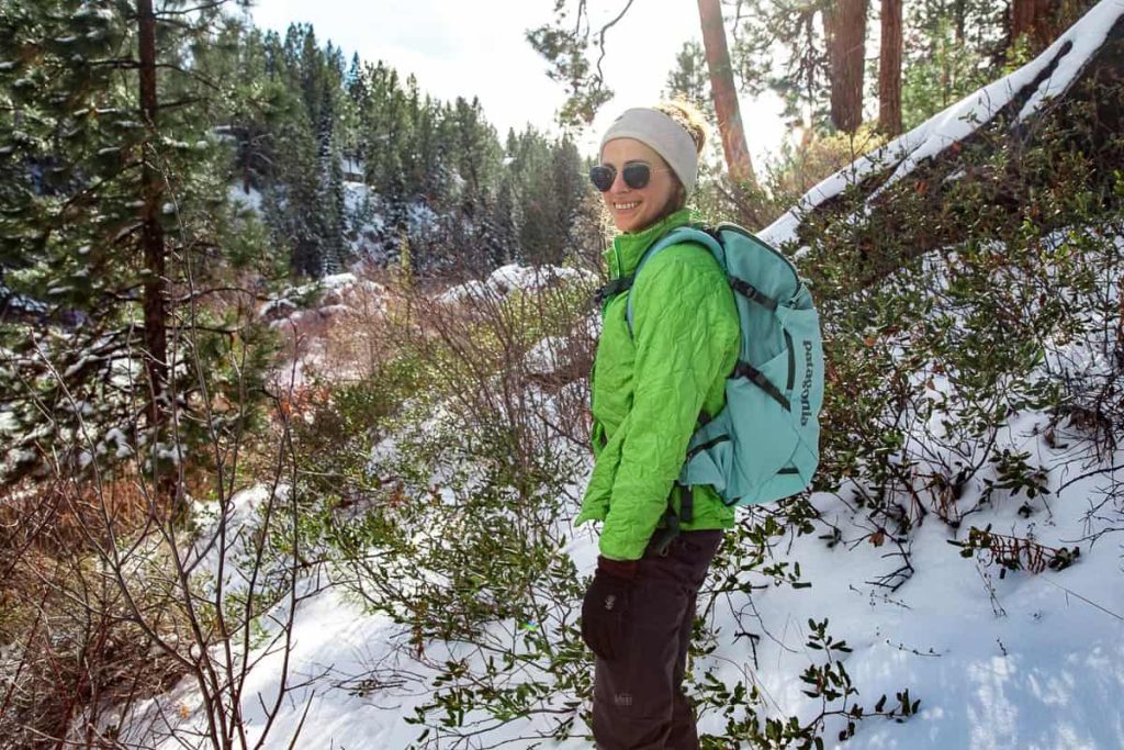 how to dress for hiking in winter 3 (1)